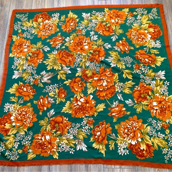 Scarf - Picture 3 of 6